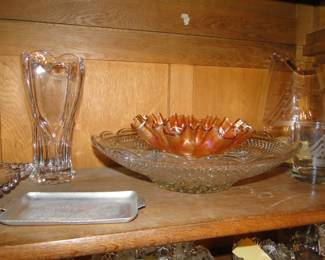 Remarkable pieces for serving and decorating