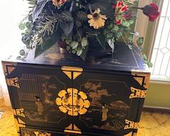 Black lacquer oriental chest