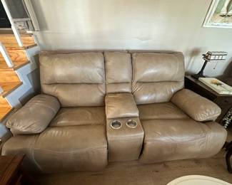 wall hugger, both ends recline