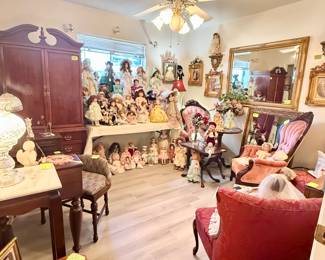 Overview of the “Doll room” We have tons here. Come & see us 🙂
