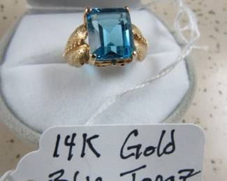 14K Gold Blue Topaz Ring