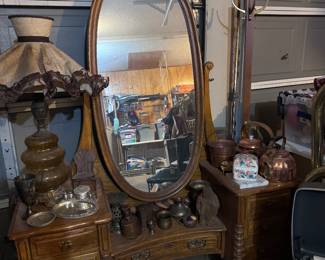 Vintage vanity 