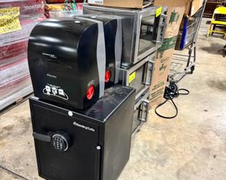 Paper Towel Dispenser, Safe, Microwaves and more Orlando