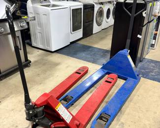 Pallet Jacks Orlando Estate Auction