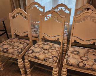 6 white dining chairs,..vintage