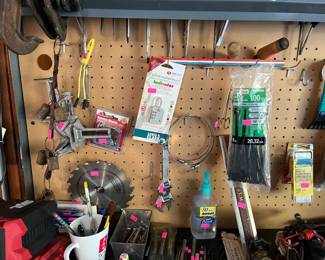 Tool bench