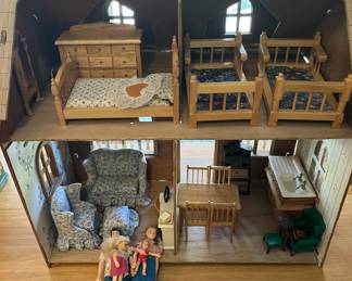 Complete dollhouse