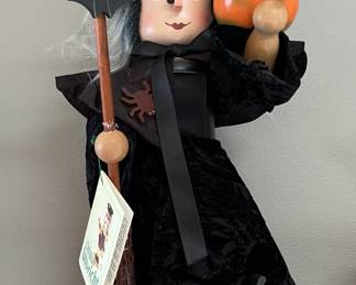 Halloween witch nutcracker - limited edition