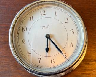 Smith's 8 day, 7 jewel wall clock - made in England. Does not work - wound too tight