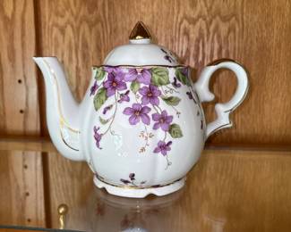 Lefton Musical Teapot