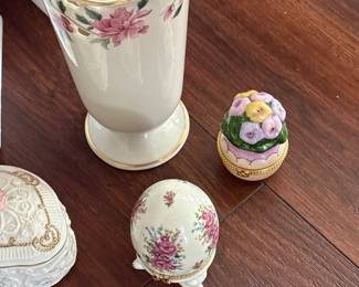 Lenox Barrington Pierced Vase - 7"