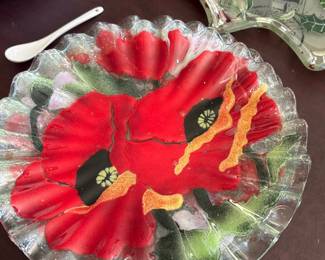 Ruffled Fused Glass Poppy Plates