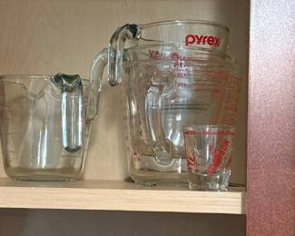 Pyrex Measuring cups