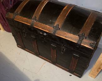 antique dome top steamer trunk