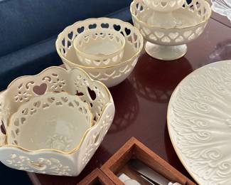 Lenox Ivory Scalloped Oyster Pierced Heart bowls
