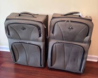 Atlantic Ultra Light suitcases