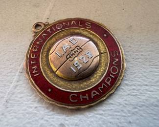 Men's Basketball Medal (10K Gold)