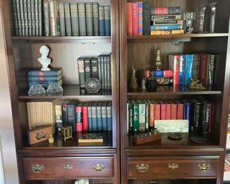 Quality 4 piece solid wood entertainment center, 2 bookcases with unique background lighting.  Sunday 60% off price is only $200 for all 4 pieces!
