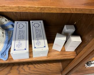 The Pampered Chef Heart & Flower Bread Tubes - 