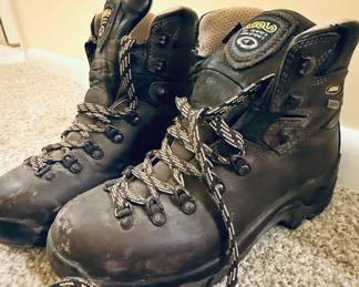Ascolo women's boots