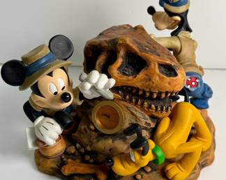 Disney's Animal Kingdom "Big Dig in the Boneyard" desk clock