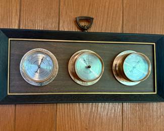Vintage weather station