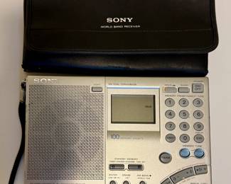 Sony World Band Receiver AM/FM radio