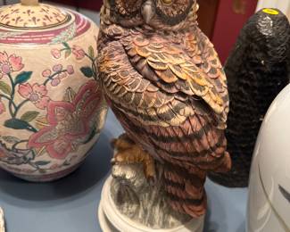 great horned owl by Andrea by Sade’s ceramic sculpture