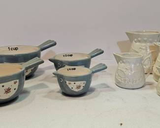 Unique Measuring Cups