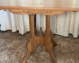 Antique Victorian Walnut Parlor Table