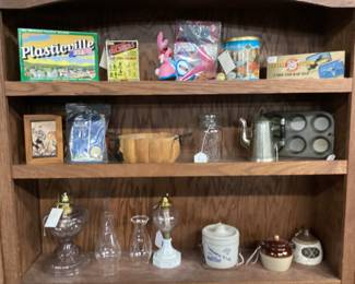 CHOICE SHELF LOT, DOLLS, COLLECTIBLES