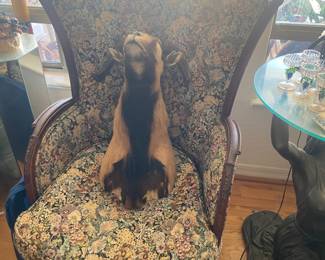 21 Linden Estate Sales