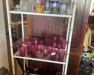 33 Linden Estate Sales