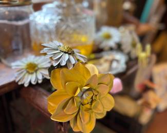 Super vintage metal flowers!