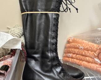 Ladies boots
