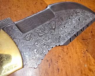 Damascus Knives