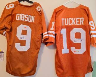Signed Texas Longhorns jerseys with authenification