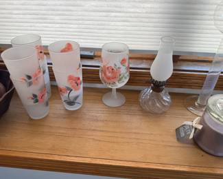 VIntage frosted glass drinking glasses