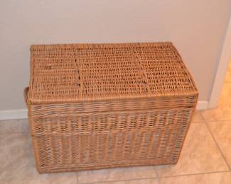 Wicker storage chest