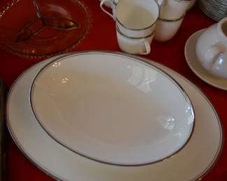 Mikasa 75 pieces Bone China set