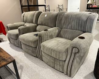 Three-piece recliner theater seating