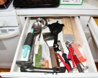 077Kitchen