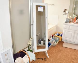 392Bathroom A