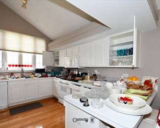 067Kitchen