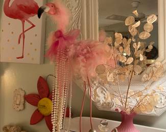 Pink flamingo decor