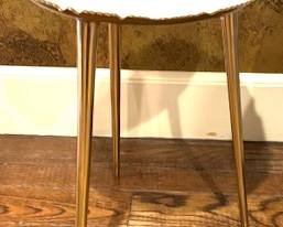 137. Ceramic Top Gold Accent Table (14" x 18")