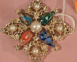 Vintage Sarah Coventry brooch