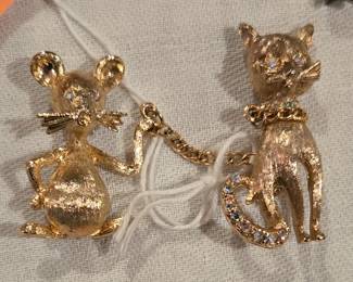 Vintage Cat Mouse Pin