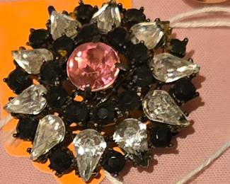 Vintage Brooch 