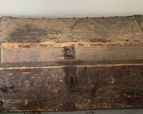 Rustic Trunk